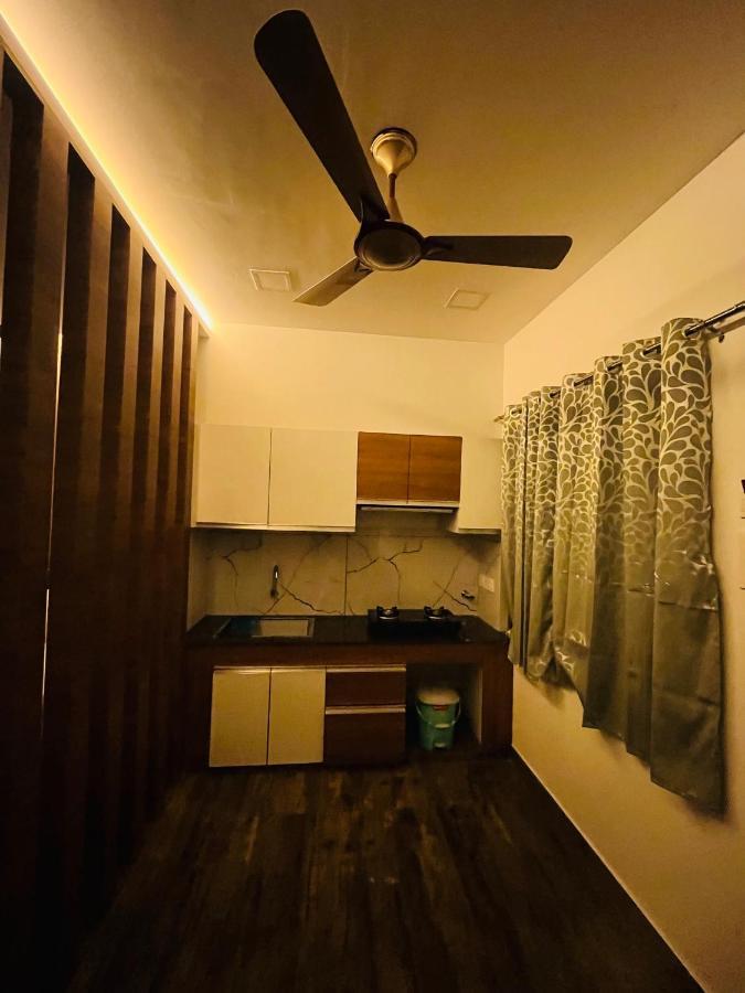 The Tendoinn Pollāchi エクステリア 写真