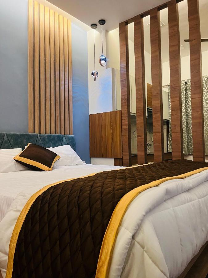 The Tendoinn Pollāchi エクステリア 写真